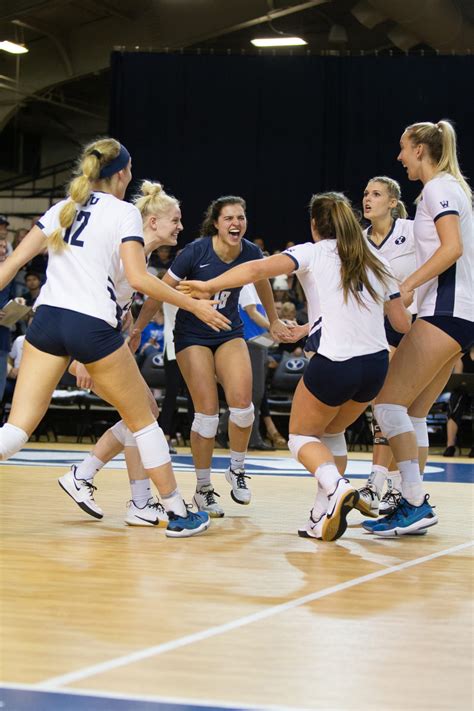 Byu Womens Volleyball Flies To Round Two Of The Ncaa Tournament The Daily Universe