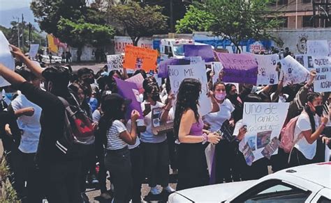 Con Pruebas Alumnas De La Prepa De La UAEM Denuncian A Sus Profesores Por Acoso Sexual El