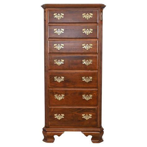 Ethan Allen Solid Cherry Tall Narrow 7 Drawers Lingerie High Chest Chest Of Drawers Mint For