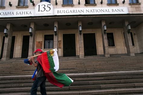 Bank Seizure Leaves Bulgarians Stranded - The New York Times