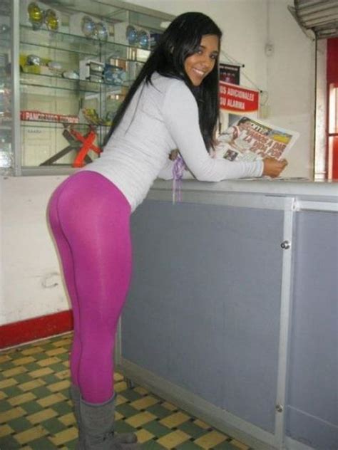 Yoga Pants Are Very Revealing Thats A Good Thing 40 Pics