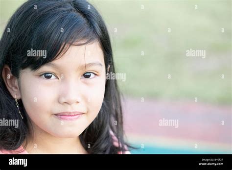 Close Up Portrait Young Philippine Girl Fotografías E Imágenes De Alta Resolución Alamy