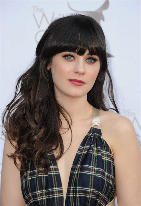 Zooey Deschanel Hot Bikini Pictures Looking Too Sexy Without Bangs