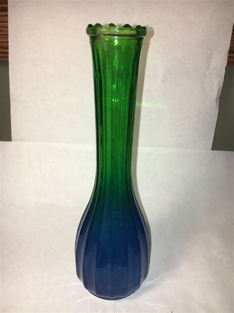 Vintage Amberina Vase Blue Green Flash Bud Type Vase Collectible Rare Color Glass Jeanette 8