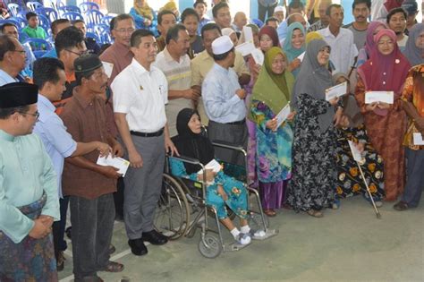 Jadual sabak bernam doa islam, subuh, tengah hari, petang, maghribi dan makan malam. PROGRAM TURUN PADANG YAB DATO' MENTERI BESAR SELANGOR KE ...