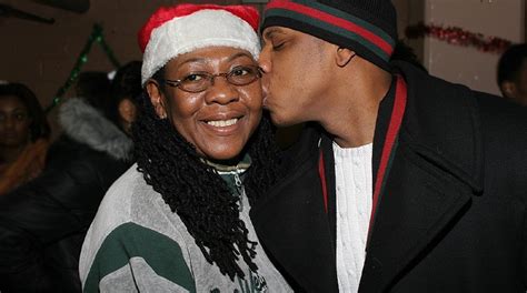 Jay Z S Mother To Receive Glaad Award After Coming Out As A Lesbian