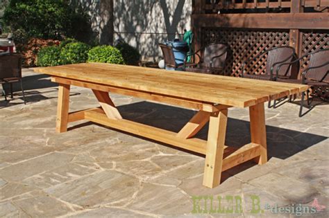 Adjust it to a even if you don't have enough square feet, you can still have this exquisite desk. Ana White | 10 foot long Provence Table with 4x4's - DIY ...