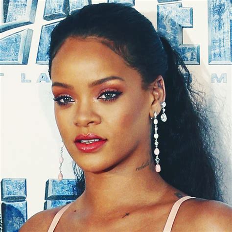 Rihannas Fenty Beauty Will Include 40 Foundation Shades