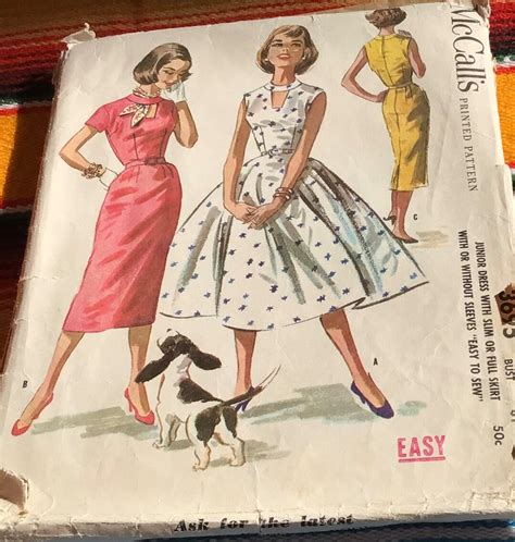 1960s Mccalls 3695 Keyhole Neckline Slim Or Full Skirt Dress Etsy