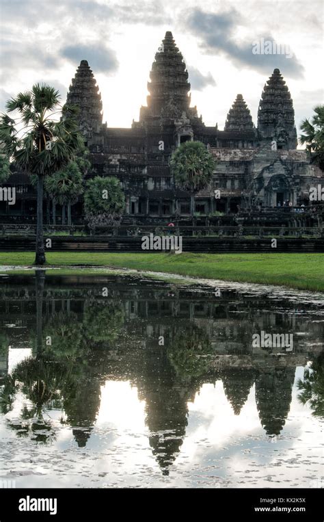 Angkor Wat Reflections Stock Photo Alamy