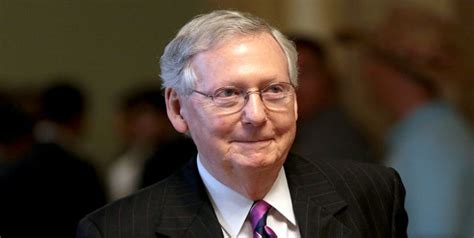 Politicians of the united states in 1985. El líder republicano del Senado, Mitch McConnell, fue ...