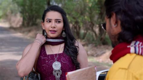 Watch Sundara Manamadhe Bharli Season 1 Episode 546 Kamini Meets