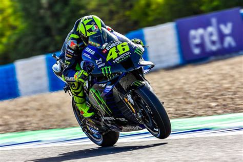 Motogp Whats Going On With Valentino Rossi Bikesrepublic