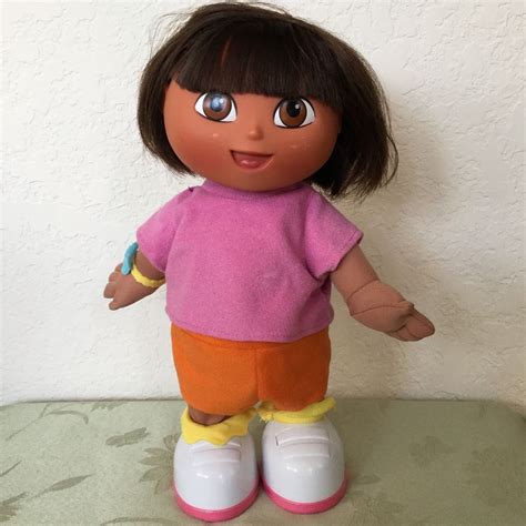 Dora The Explorer We Did It Doll Speaks English And Spanish Sings Dances