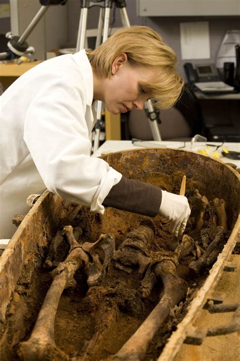 Meet Forensic Anthropologist Kari Bruwelheide Featured On Smithsonian