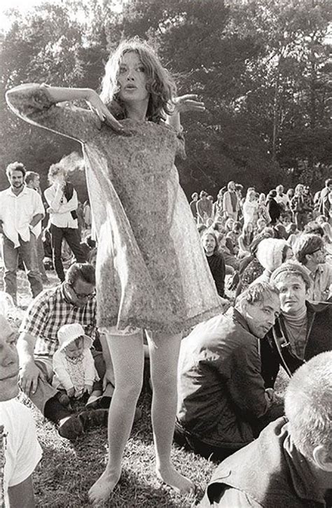 Woodstock Fashion Stunning Photos Depicting The Rebellious At