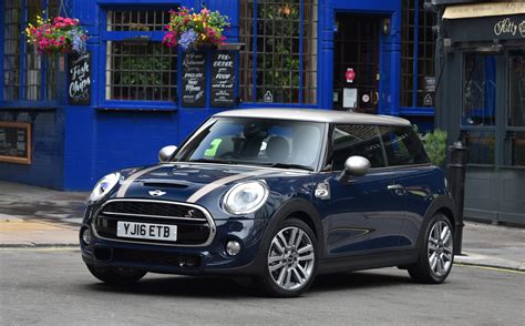 Mini Cooper Seven Chega Ao Brasil Por R 149950 Quatro Rodas