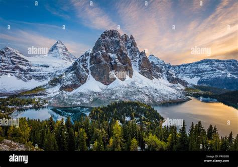 Mount Assiniboine Is A Pyramidal Peak Mountain Located On The Great
