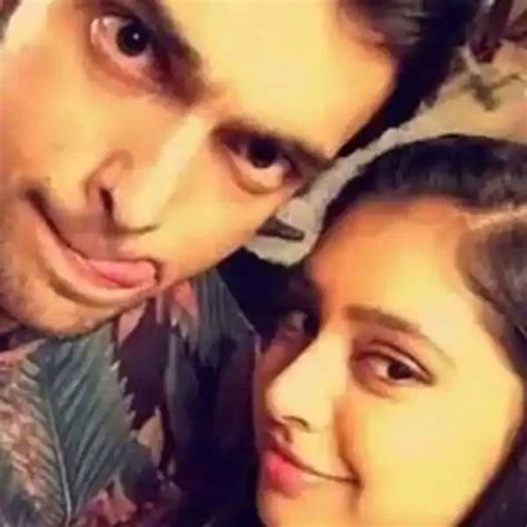 From Link Up Rumours With Vikas Gupta To Leaked Video With Niti Taylor Parth Samthaan Grabbed