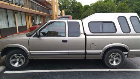 Camper Shell Chevy S10 For Sale In Galax Va Offerup