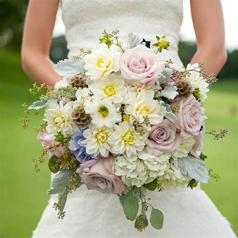 23 Pretty Spring Wedding Flowers And Ideas