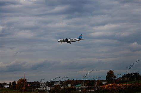 Frontier Airlines Offers All You Can Fly Pass From Nj Airports