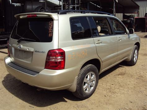 Exterior highlander is based on the same design as the rx 300 but has a wheelbase of 107 inches and an overall length of 184  4 inches longer in both dimensions. 2001 TOYOTA HIGHLANDER LIMITED MODEL 3.0L V6 AT AWD COLOR GOLD Z14682- RANCHO TOYOTA RECYCLING