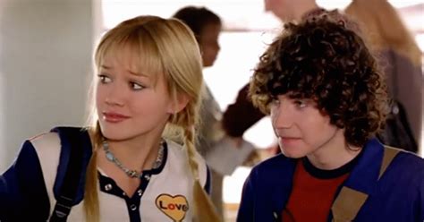 here s everything we know about the disney canada lizzie mcguire reboot lizzie mcguire hair