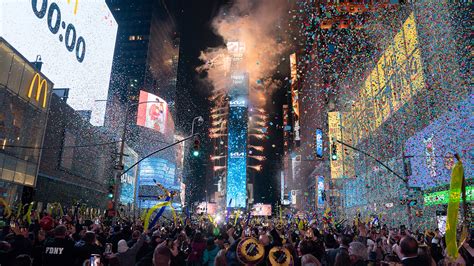How To Watch Times Square Ball Drop On New Years Eve Free Live Stream