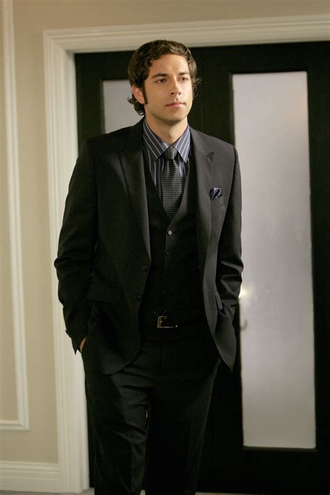 Zachary Levi As Chuck Bartowski Ep 202 Chuck Tv Show Zachary Levi