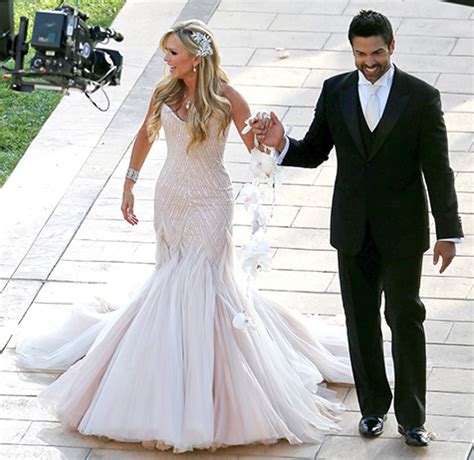Tamra judge is ready to part ways with her wedding dress from her second marriage. Dliteful Trends: Tamra Barney's gorgeous Mark Zunino ...