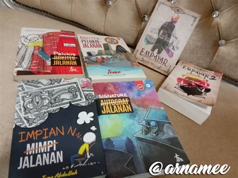 Setakat ini, teme abdullah telah menulis 8 buah buku; (Review buku) Signature Jalanan & Empayar 2 oleh Teme ...