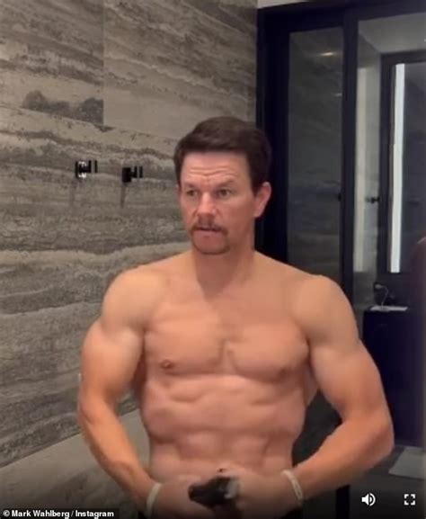 Mark Wahlberg 50 Shows Off Ripped Body And Washboard Abs In Shirtless