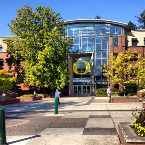 University Of Oregon In Eugene Or College Road Trip College