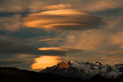 How do lenticular clouds form? 10 'X-Files' Worthy Weather Phenomena