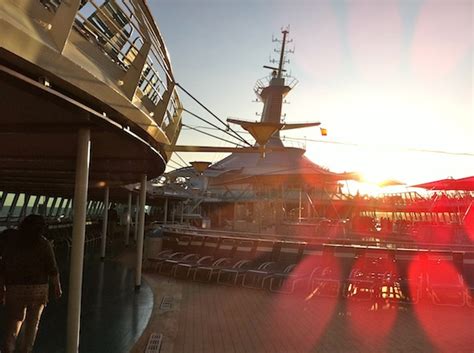 2011 Vision of the Seas review