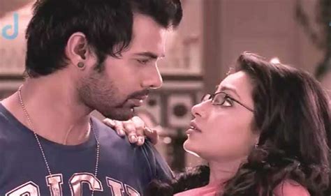 Kumkum Bhagya 17 February 2017 Written Update Full