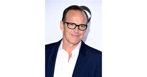 Clark credits his fans and the #coulsonlives movement to such a historic run within the. Clark Gregg as Agent Phil Coulson | Captain Marvel Cast ...