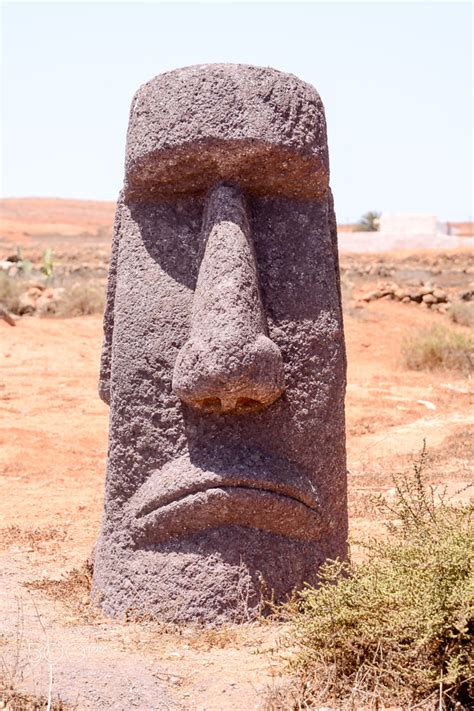Classic Moai Mask By Alberto Giacomazzi 500px Tiki Art Easter