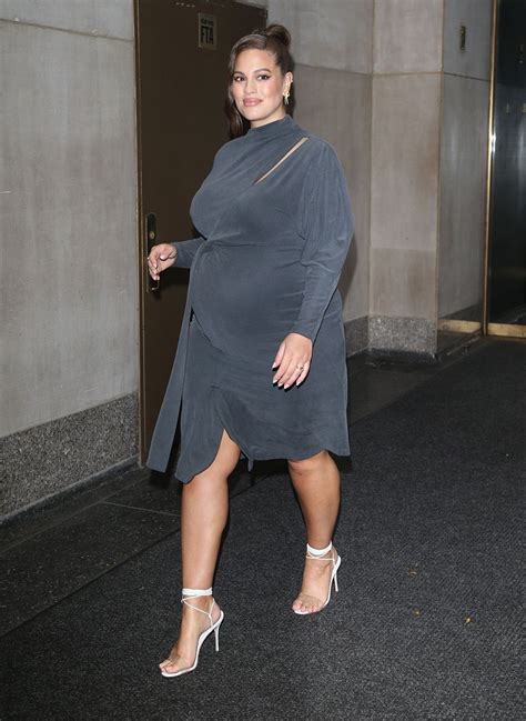 Pregnant Ashley Graham Appears On The Today Show In Gray Maternity