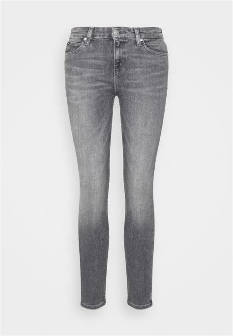 Calvin Klein Jeans Mid Rise Skinny Ankle Jeans Skinny Fit Denim Greygrey Denim Zalandode