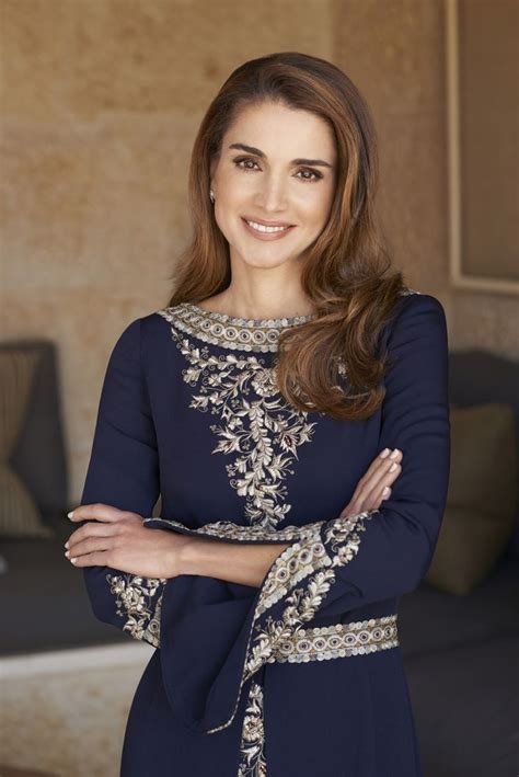 Hm Queen Rania Of Jordan Née Al Yassin © Royal Hashemite Court Koningin Rania Kleding
