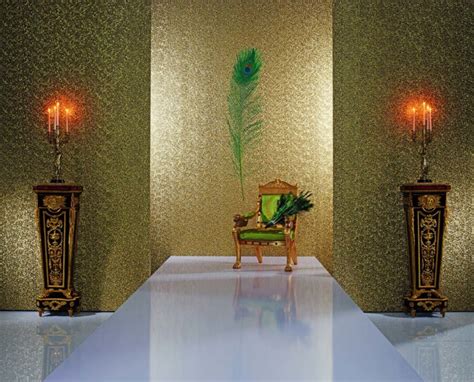 Golden Wallpapers In The Interior Features Style And Colors Hackrea