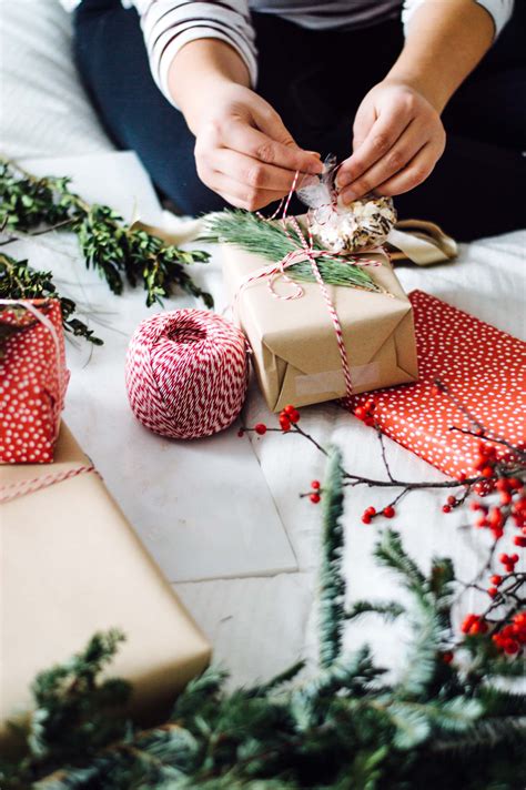 Holiday T Wrapping Diy With Fresh Greenery By Gabriella