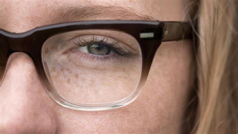 The map is created daily from national weather service forecast data. Crizal Alizé UV | Smudge Resistant Lenses | Essilor