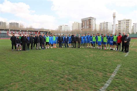 Başkan Baydilli den Düzcespor maçı öncesi Karaköprü Belediyespor a