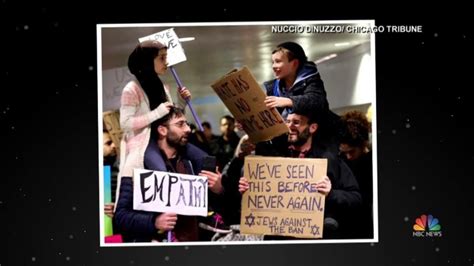 The Story Behind A Viral Photo Of Muslim Jewish Unity At Protest