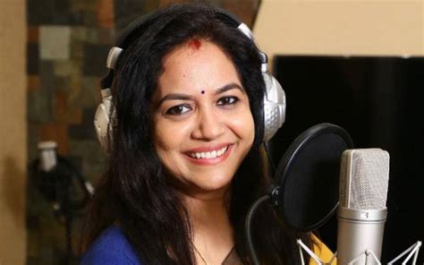 Singer Sunitha Age Wiki Bio Husband Body Stats Career Facts