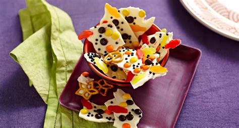 This halloween bark recipe is an easy way to get into the spooky spirit. Halloween Bark Recipe | That's Life! Magazine