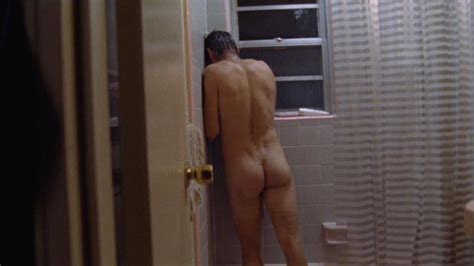 Jeremy Renner Gets Naked Naked Male Celebrities